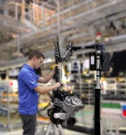 Cánh Tay Mô-Men Xoắn